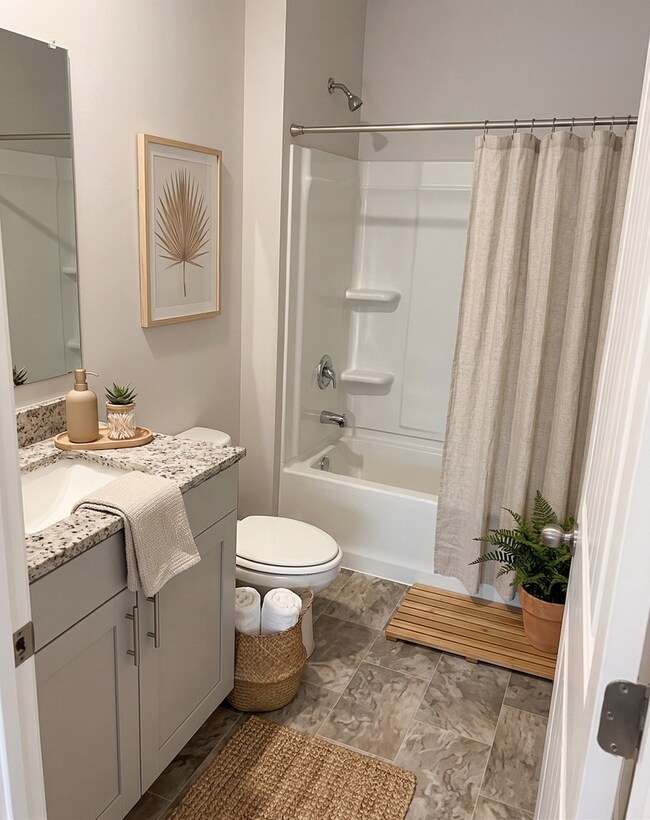 Building Photo - 4 bed 2 bath home in Somerville built in 2023