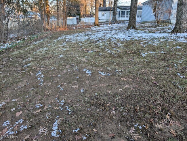 Building Photo - 703 Avondale St