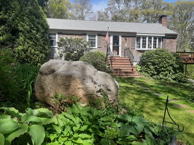 Front of house - 3 Indian Mound Ln