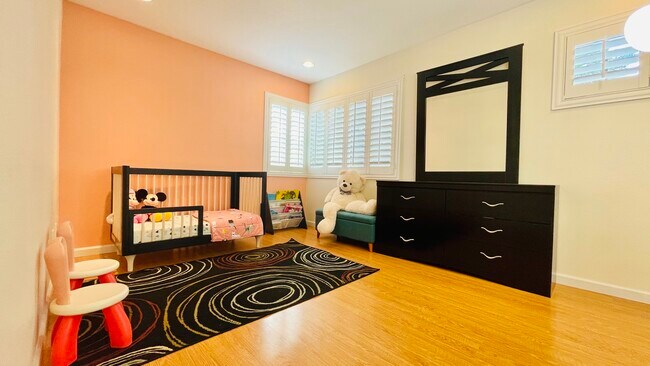 Bedroom 2 - 2501 Avenita Alpera