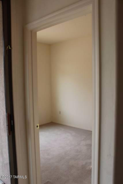 Building Photo - 5490 N Little River Ln