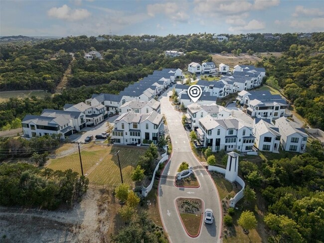 Building Photo - 800 Emilia Ct