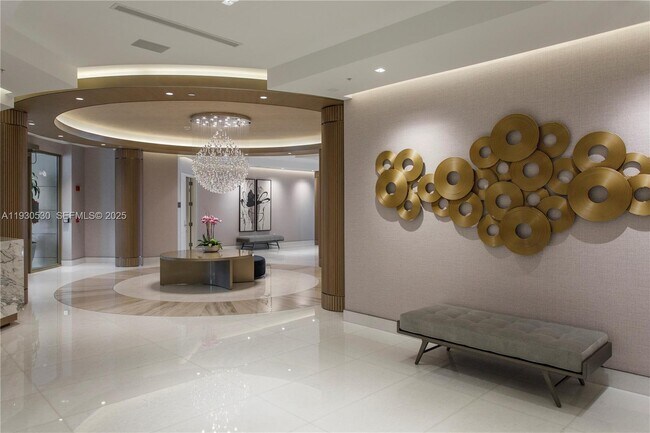 Building Photo - 888 Brickell Key Dr