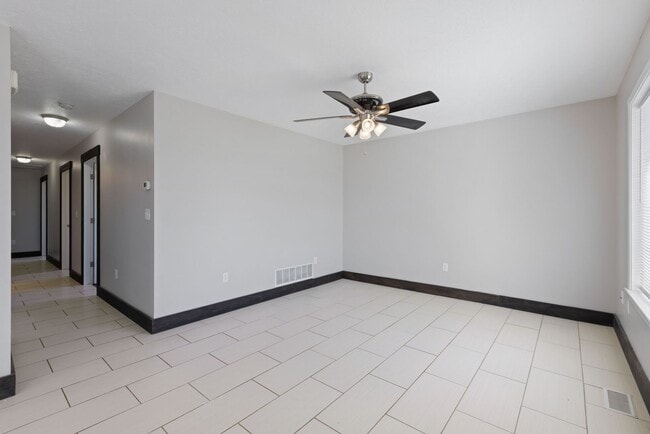 Building Photo - 4-Bed 2-Bath Hidden Gem on a Quiet Cul-de-Sac in Idaho Falls – Move-In Ready!