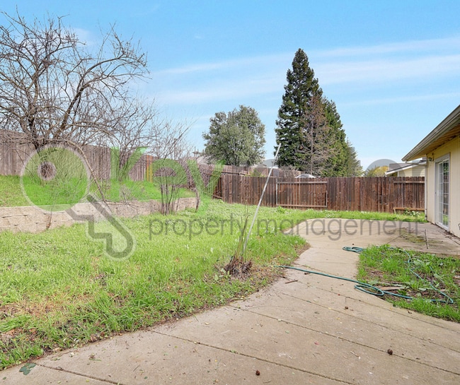 Building Photo - 6363 Eldon Ave