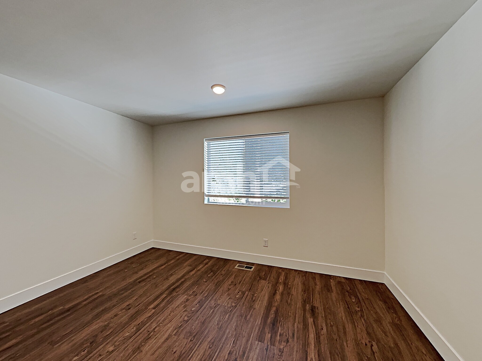 Building Photo - 12405 83rd Ave E