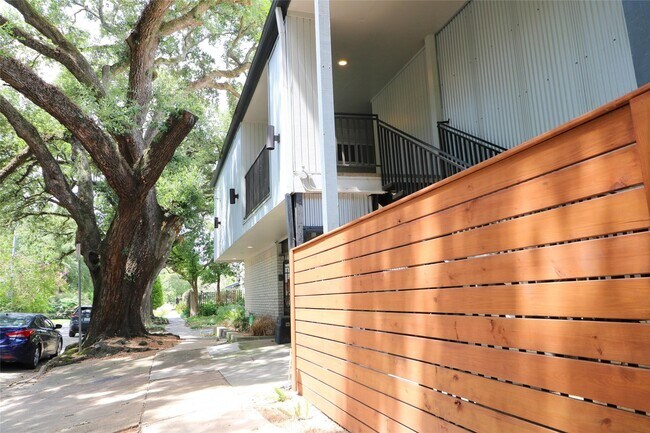 Building Photo - 3517 Audubon Pl