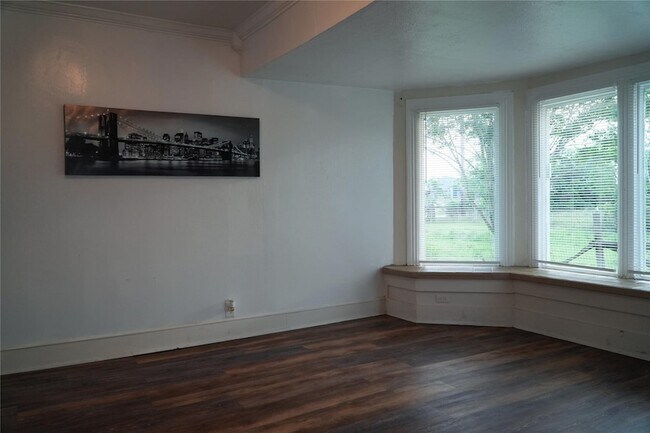Building Photo - 24206 Longenbaugh Rd