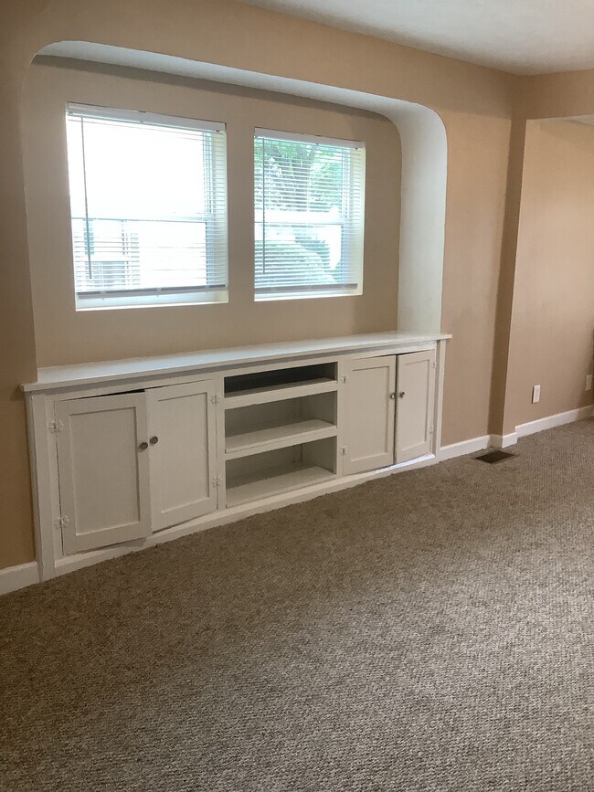 Building Photo - 3741 N Tacoma Ave