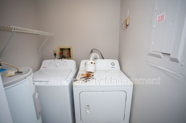 Building Photo - 26 Teaberry Ct
