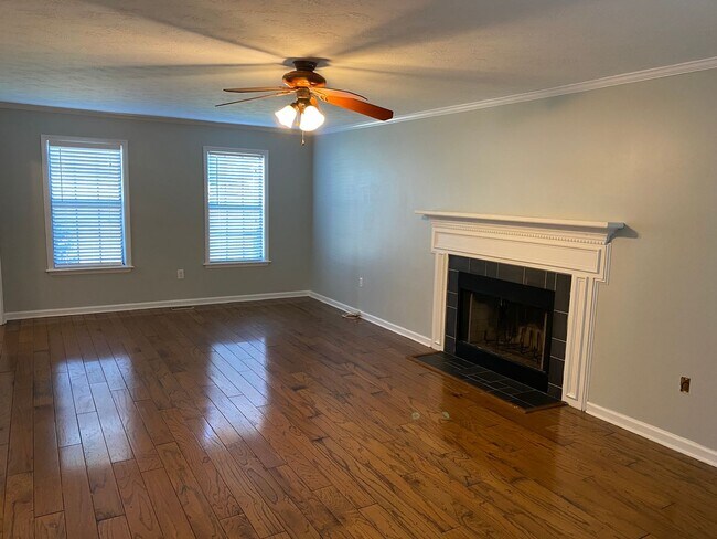 Building Photo - 513 Adams Mill Ln