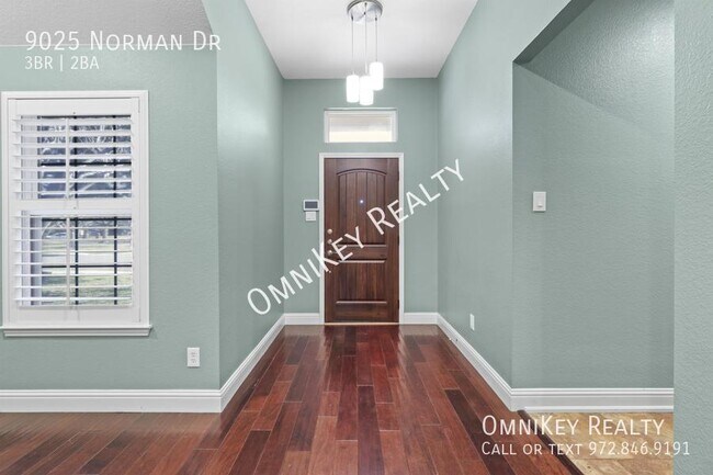 Building Photo - 9025 Norman Dr