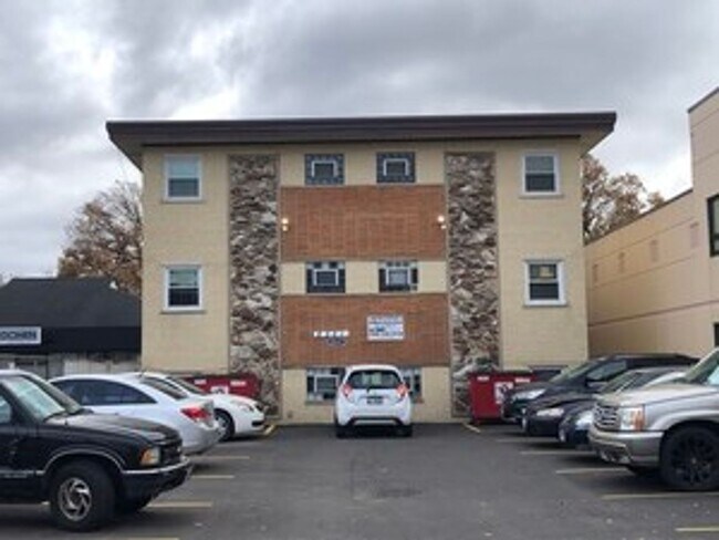 Building Photo - 8519 West Grand Avenue