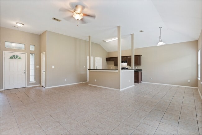 Building Photo - 9104 N Green River Dr