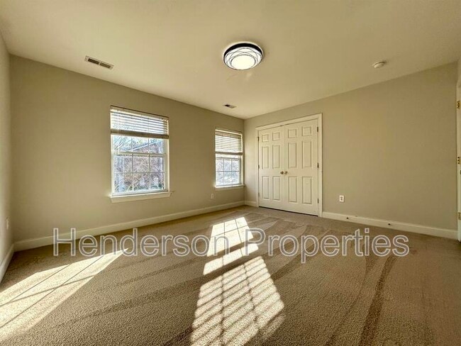 Building Photo - 2132 Sardony Ln