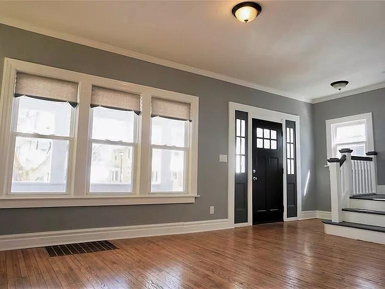 ONE roommate needed-Text Hung 585-512-6522 - 19 Ellicott St