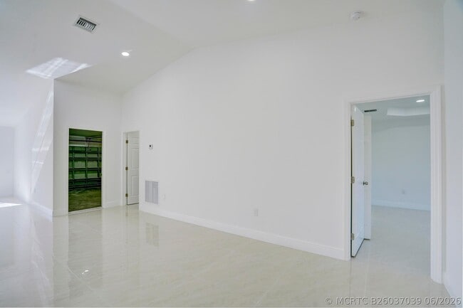 Building Photo - 13875 63rd Rd N