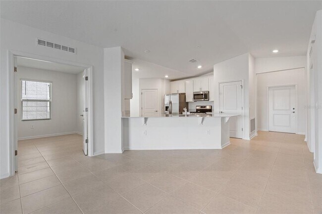 Building Photo - 3028 Namaste Dr