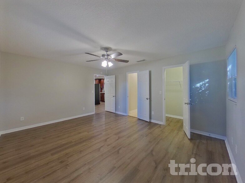 Building Photo - 2705 Knollwood Trail