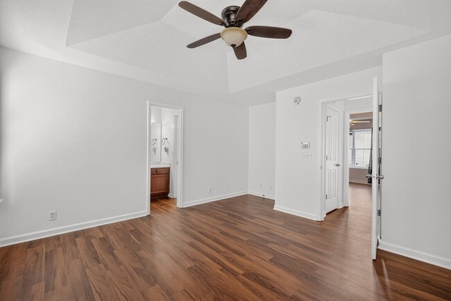 Building Photo - 407 Arapaho Dr
