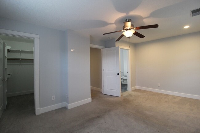 Building Photo - 3 Bedroom 2.5 Bath In Kansas City, Kansas
