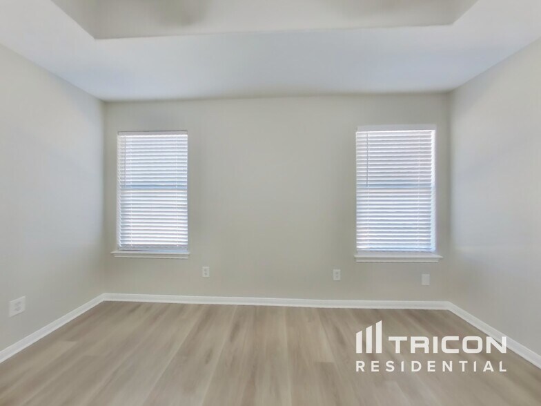 Building Photo - 16295 Hidden Deer Ln