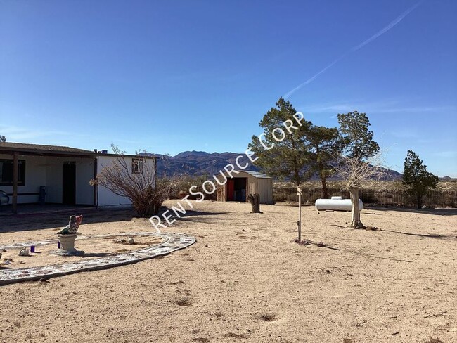 Building Photo - San Bernardino County Rental located in Ne...