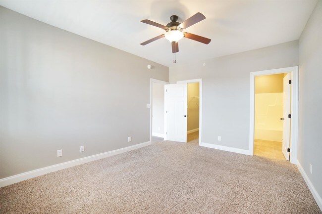 Building Photo - 120 Portico Street