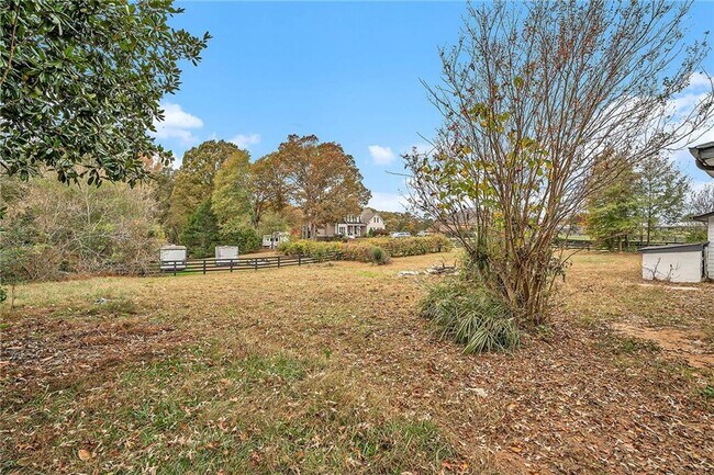 Building Photo - 6219 Heardsville Rd