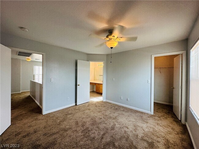 Building Photo - 2617 Rainbow Cactus Ct