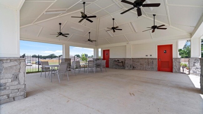 Building Photo - Stunning 4-Bedroom Home in Zachary's Mirav...