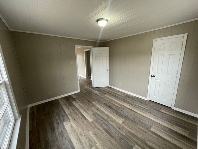 Building Photo - 1929 Black Creek Rd SE