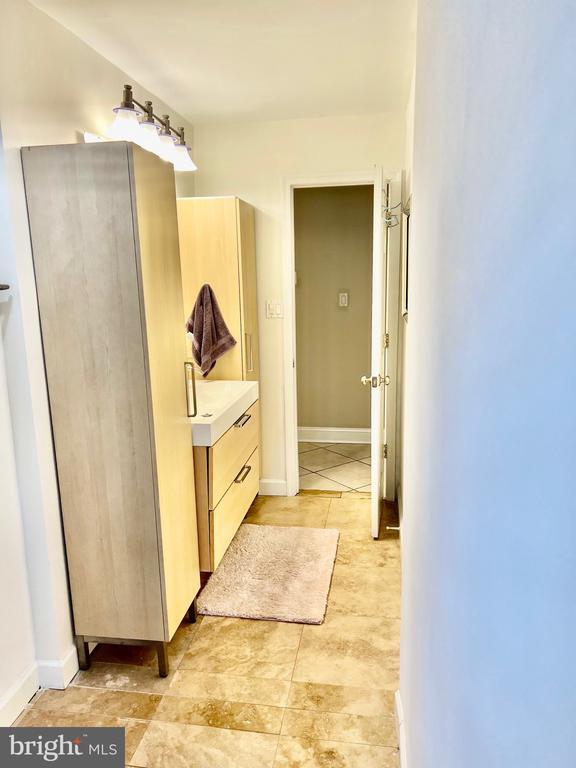 Building Photo - 1542 Crowell Rd