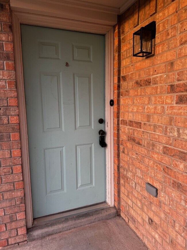 Building Photo - Charming 3bedroom, 2bath home in Estaodao