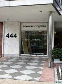 Building Photo - 444 Bedford St