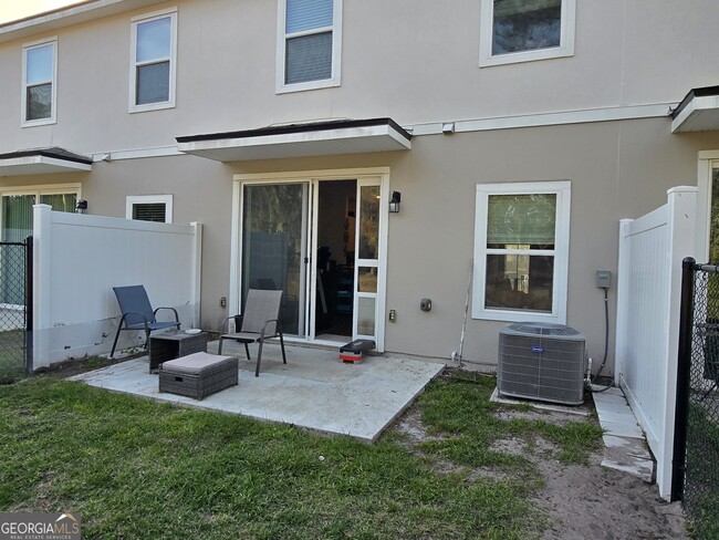 Building Photo - 118 Deep Bay Cir