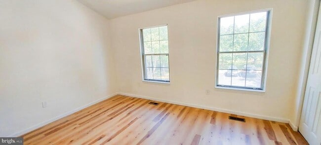 Building Photo - 14303 Beaker Ct