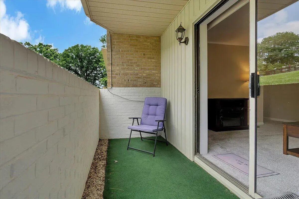 Building Photo - 5260 Crossbow Cir