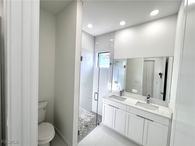 Building Photo - 3544 NW 41st Pl