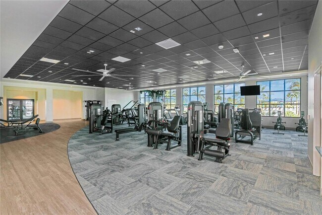 Building Photo - 12655 Wellen Golf St