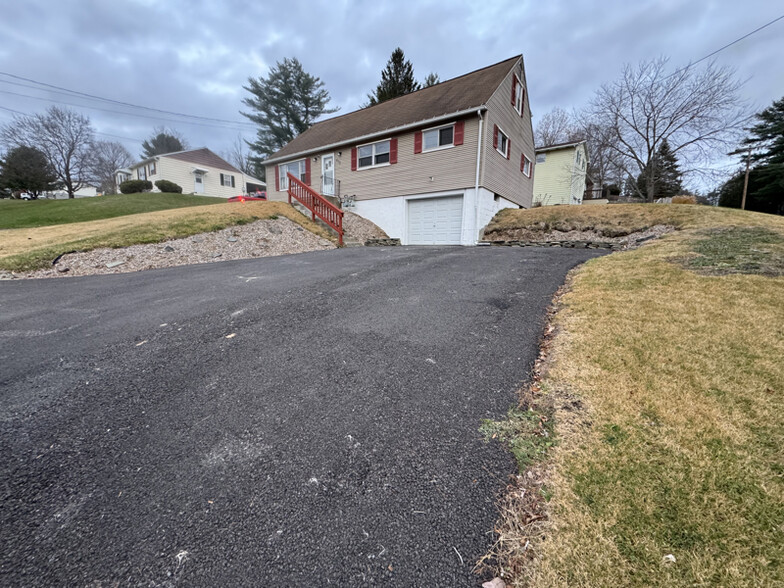 Primary Photo - 232 Boswell Hill Rd