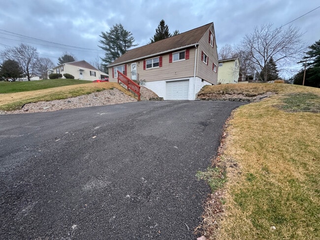 Building Photo - 232 Boswell Hill Rd