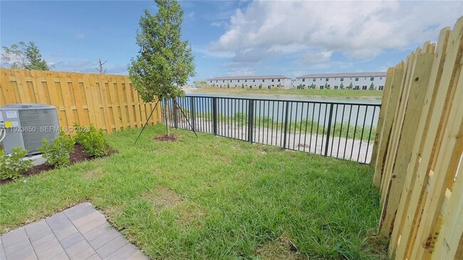 Building Photo - 2755 SE 25th Ave