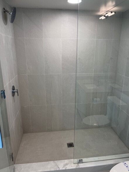 Building Photo - 112 NW 31st St