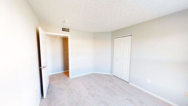 Building Photo - 5586 Cypress Chase