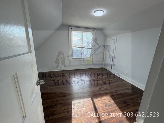 Building Photo - 538 2nd Ave
