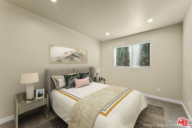 Building Photo - 5741 Simpson Ave