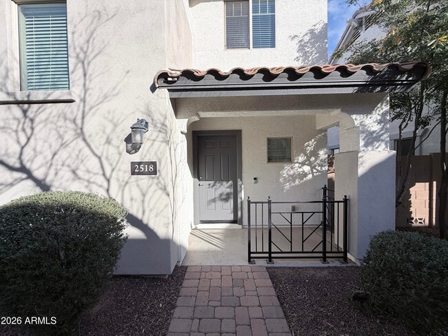 Building Photo - 2518 E Boston St