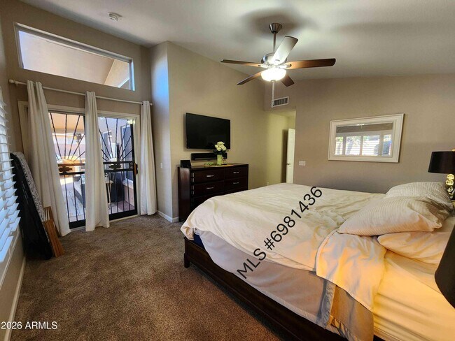 Building Photo - 15548 W Catalina Dr