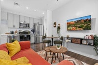 Building Photo - 4225 N 32nd Pl